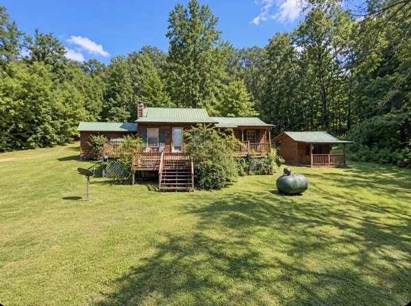 203 Hurricane Creek Dr, Tennessee Ridge, TN 37178