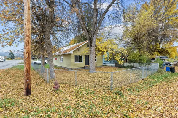 301 2nd Ave, Cusick, WA 99119