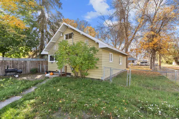 301 2nd Ave, Cusick, WA 99119