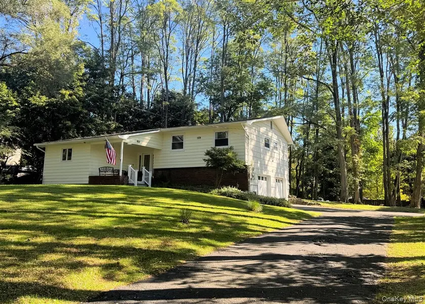 6 ADELE BLVD, Spring Valley, NY 10977