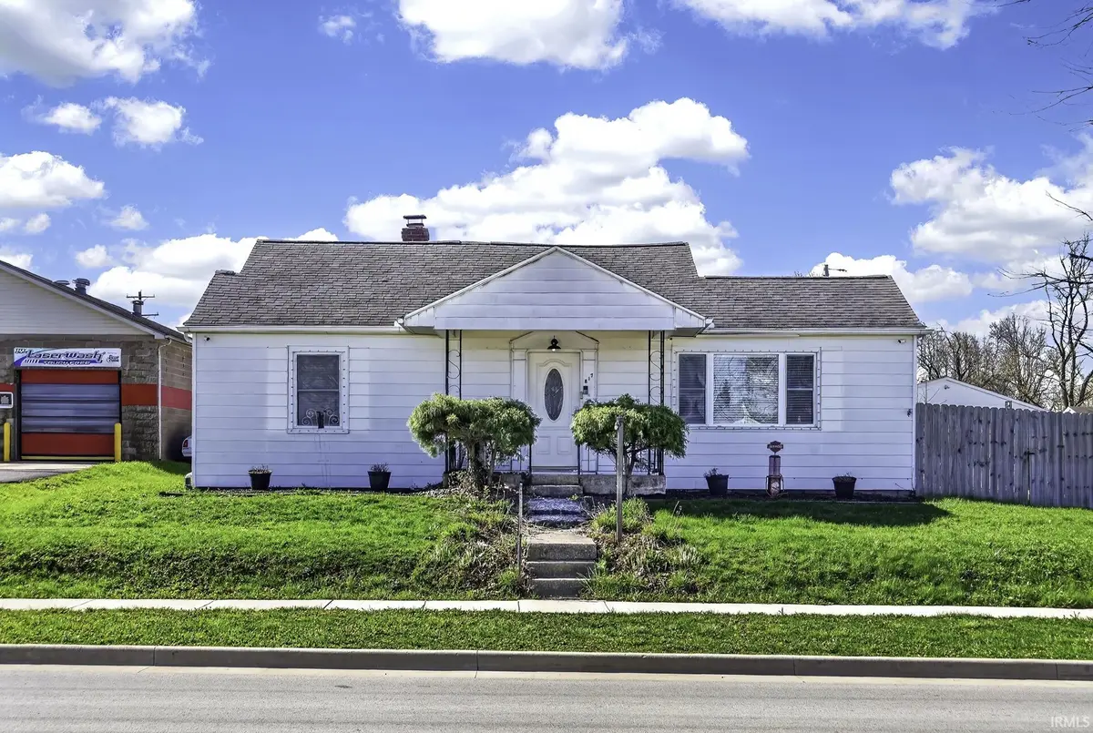 817 E Main ST, Greentown, IN 46936-1310