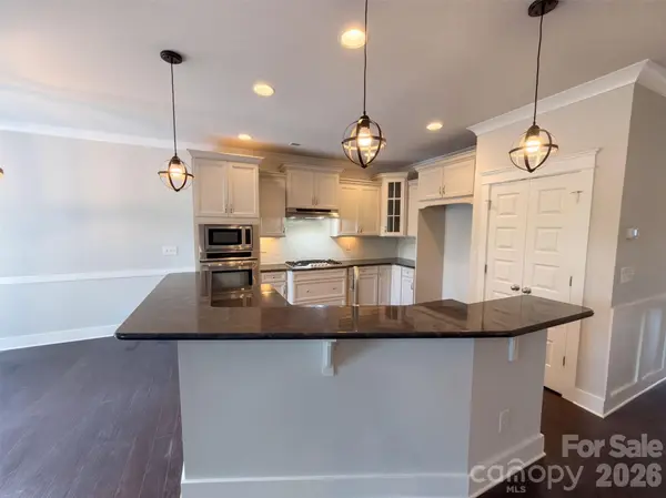 7412 Canova LN, Charlotte, NC 28278