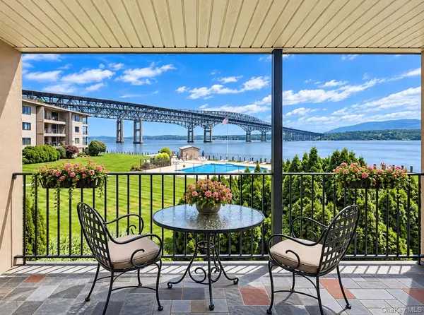2 Park PL #B1C, Newburgh, NY 12550
