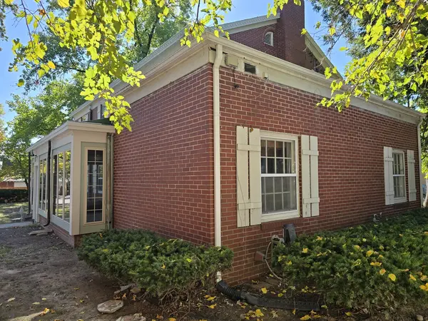 120 S Main ST, Harrisburg, IL 62946