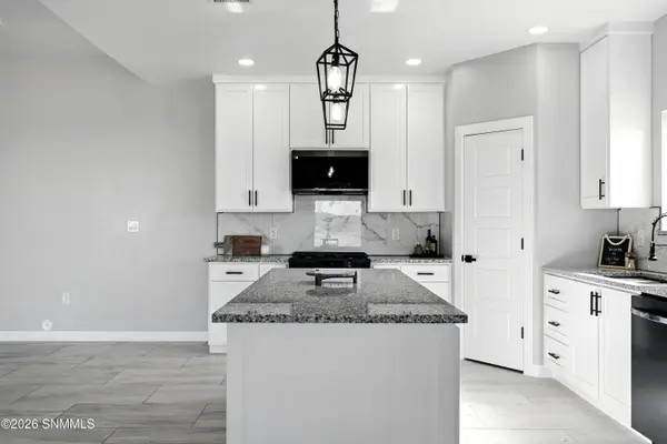 1260 Sahara Desert DR, Chaparral, NM 88081