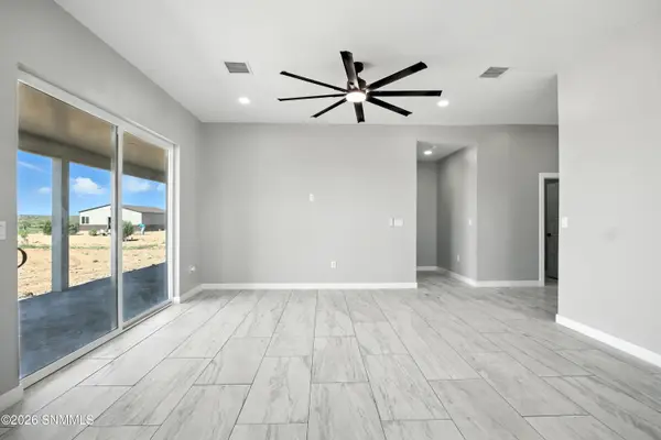1260 Sahara Desert DR, Chaparral, NM 88081