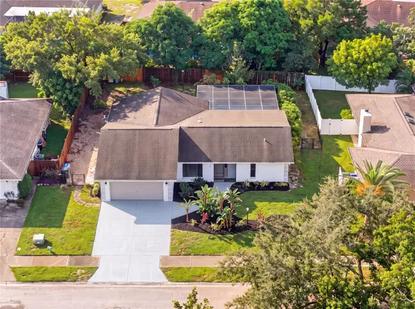 2014 COUNTRY MEADOWS LN, Sarasota, FL 34235