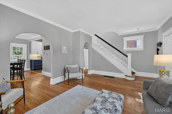3410 Cambridge AVE, Maplewood, MO 63143