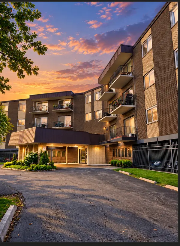 9820 S PULASKI RD #210, Oak Lawn, IL 60453