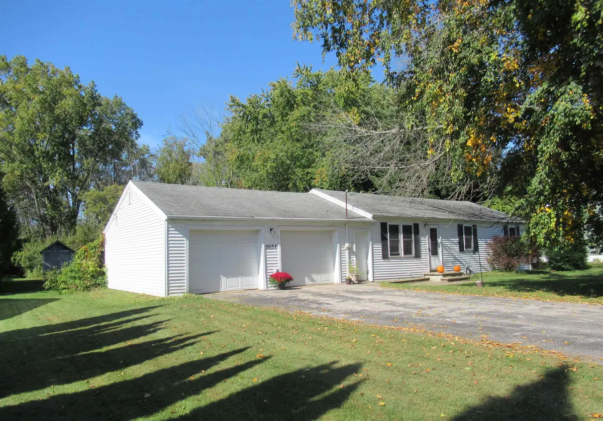 3037 BIRCH RD, Suamico, WI 54173-7918