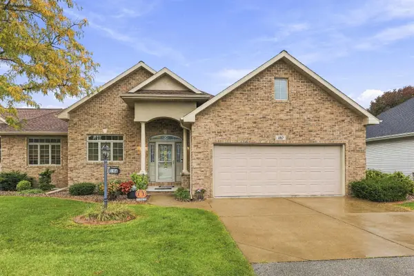 180 GOLF COURSE DR, Wrightstown, WI 54180