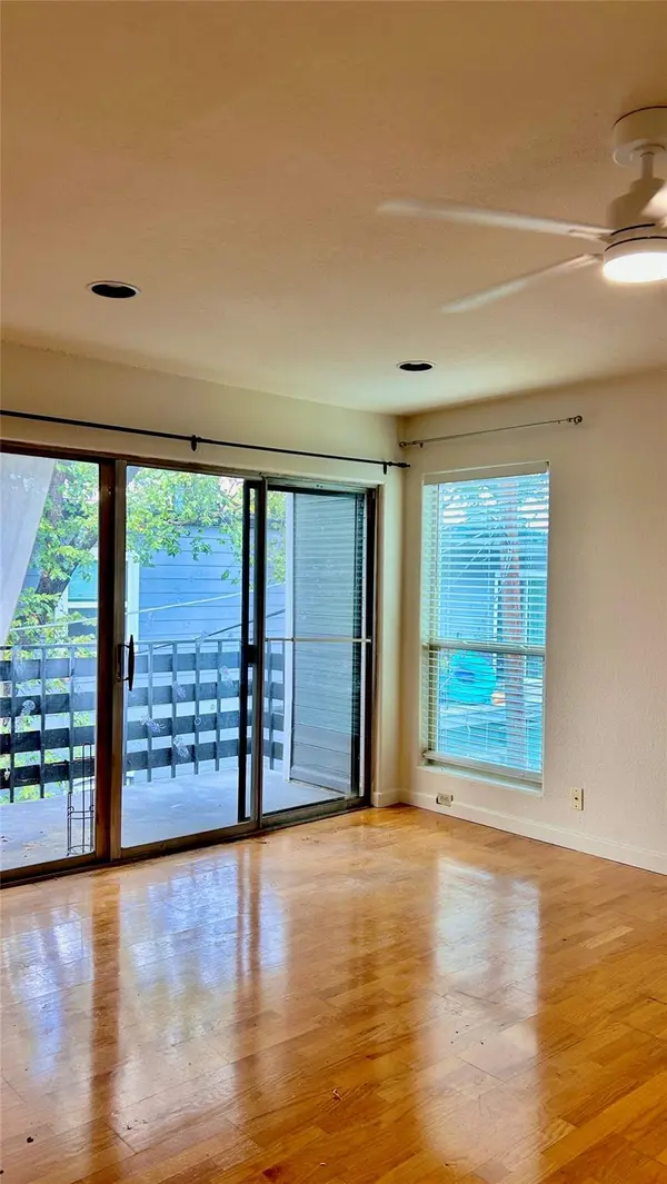 112 W 38TH ST #202, Austin, TX 78705