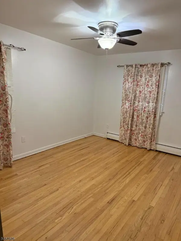 466 Teneyke Pl #A, Rahway City, NJ 07065