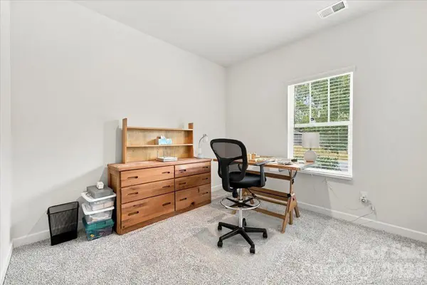 7722 Porrera ST, Charlotte, NC 28214