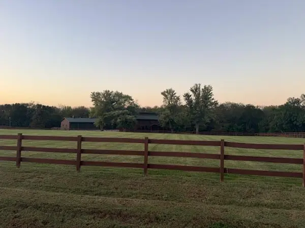 4450 188 ST, Stilwell, KS 66085
