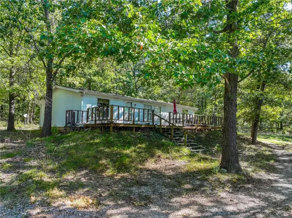 4100 NE 364 RD, Osceola, MO 64776