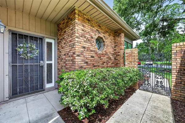1731 SE CLATTER BRIDGE RD, Ocala, FL 34471