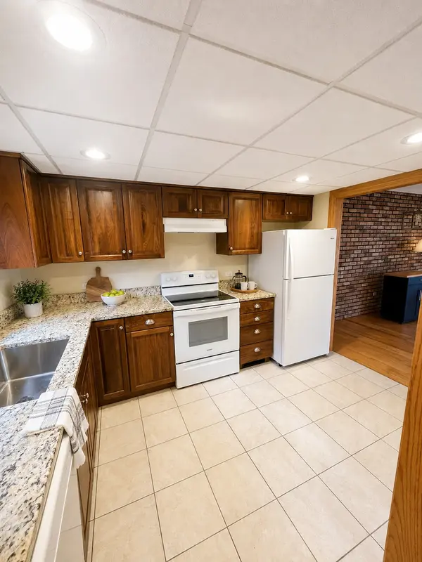 1988 Green Bay RD #4, Highland Park, IL 60035