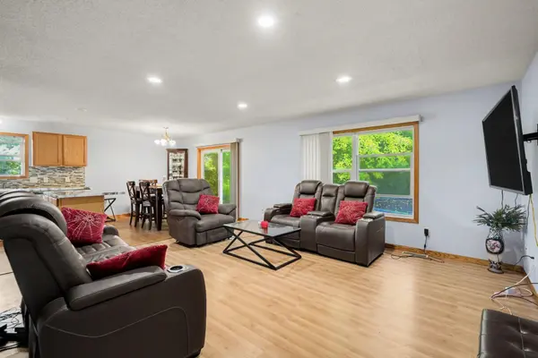 1550 41st AVE NE, Columbia Heights, MN 55421