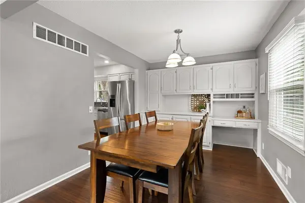 12705 W 99th TER, Lenexa, KS 66215