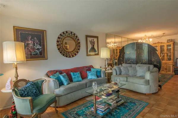 3333 Henry Hudson Pkwy #5T, Bronx, NY 10463