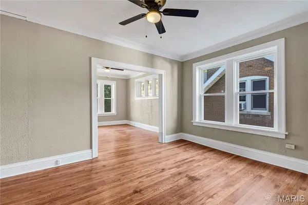 4003 Humphrey ST #2W, St Louis, MO 63116