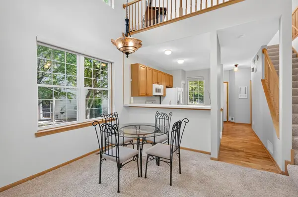 8011 Everest LN N, Maple Grove, MN 55311