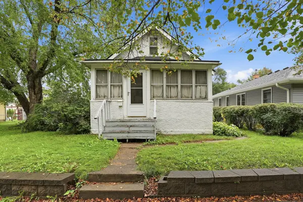111 14th AVE S, South Saint Paul, MN 55075