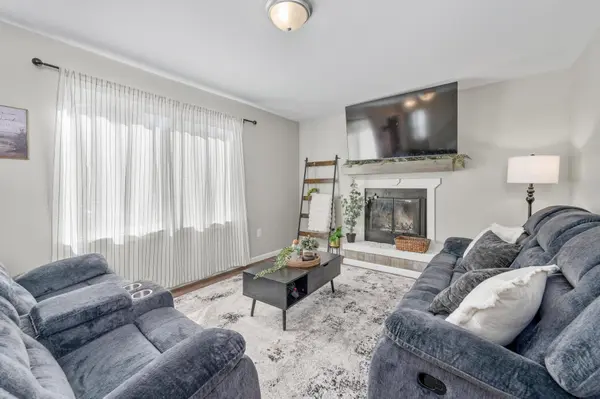509 S Lakeview Dr, Derby, KS 67037
