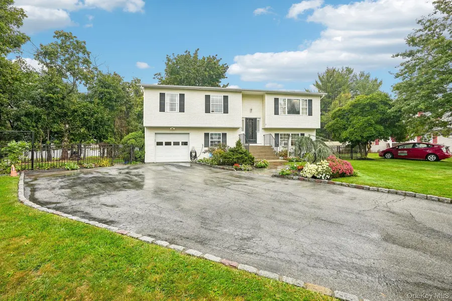 3 Hazel CT, Spring Valley, NY 10977