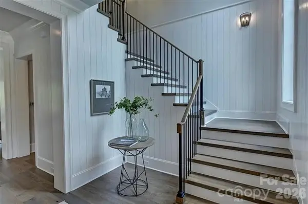 6510 Sharon Hills RD, Charlotte, NC 28210