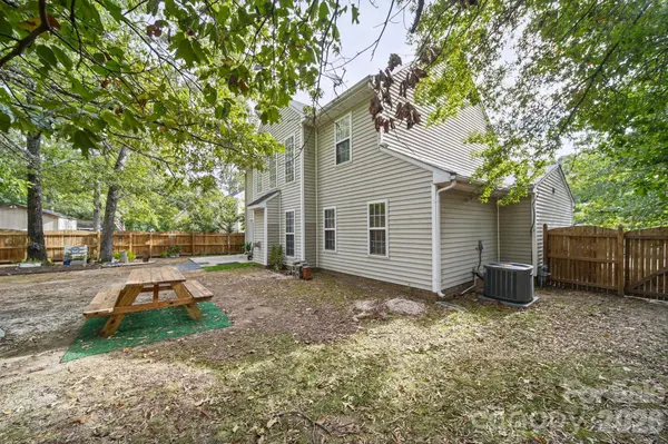 1617 Winthrop LN #101, Monroe, NC 28110