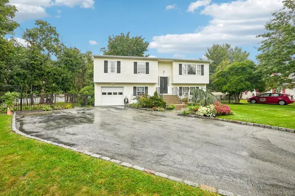 3 Hazel CT, Spring Valley, NY 10977
