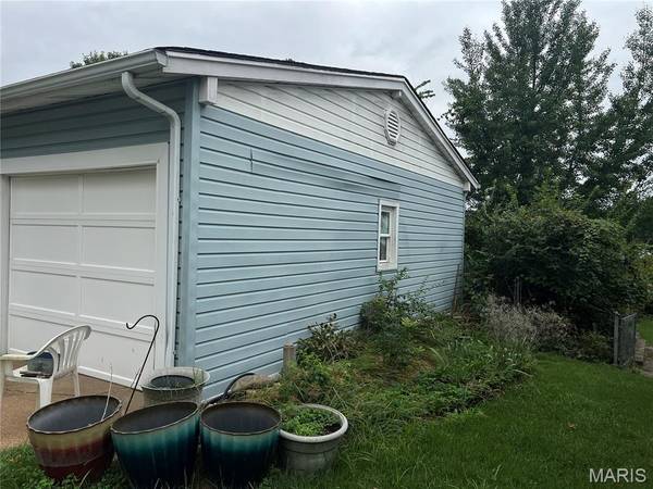 1874 San Lucas LN, Fenton, MO 63026