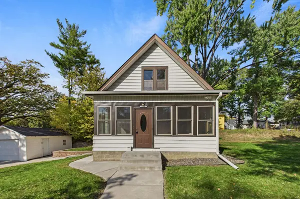 3501 Queen AVE N, Minneapolis, MN 55412