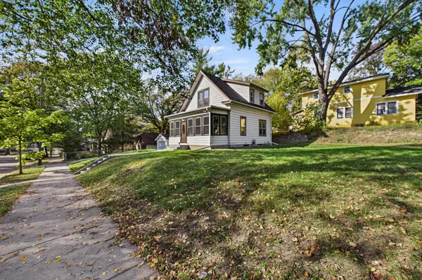 3501 Queen AVE N, Minneapolis, MN 55412