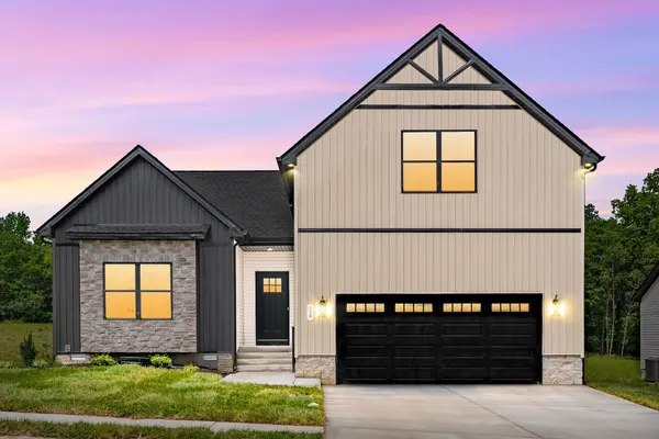 178 Dewberry Ct, Clarksville, TN 37042
