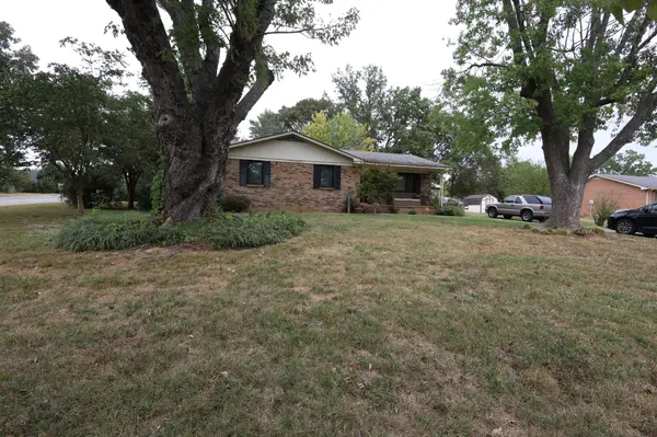 216 Staggs Dr, Portland, TN 37148