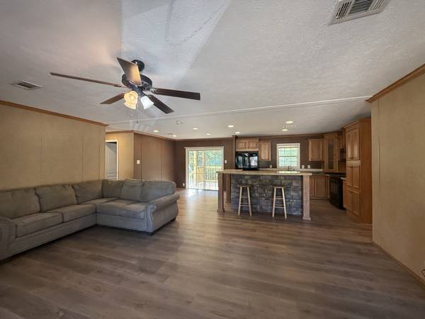 524 Piney Creek Rd, Hohenwald, TN 38462