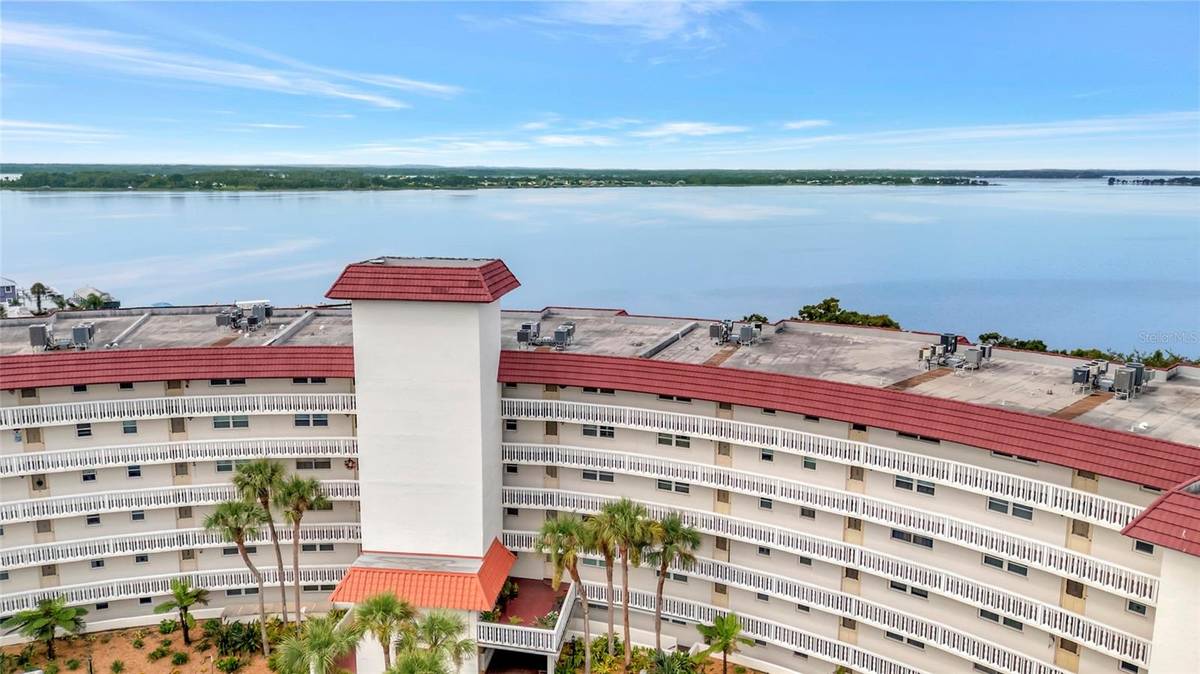 601 N MCDONALD ST #506, Mount Dora, FL 32757