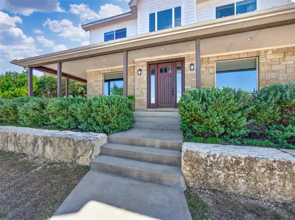 1051 Trailhead CIR, Dripping Springs, TX 78620