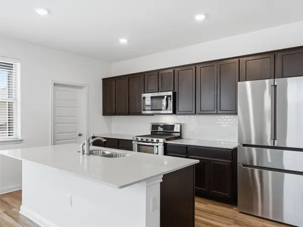 8005 Mellencamp DR #210, Austin, TX 78744