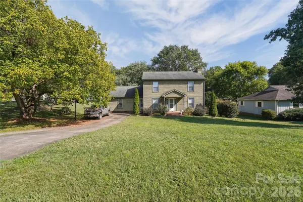 204 Hughey DR, Gastonia, NC 28056