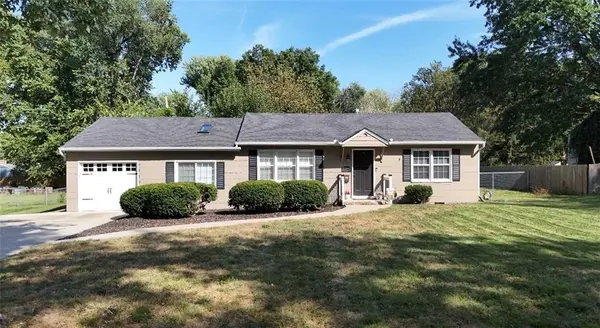 6419 Bluejacket ST, Shawnee, KS 66203