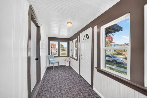 709 Dundee ST, South Bend, IN 46619-3013