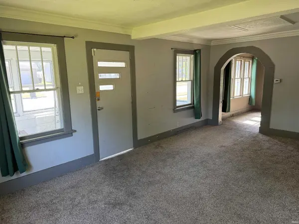 301 S 35th ST, South Bend, IN 46615