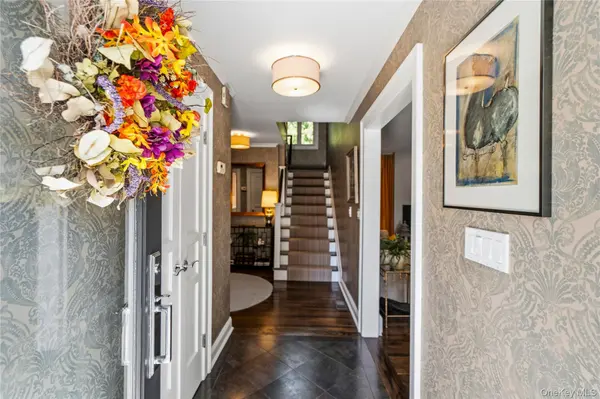 646 The Concourse, Oyster Bay, NY 11771