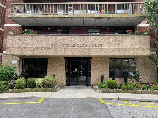 1374 Midland AVE #402, Yonkers, NY 10708