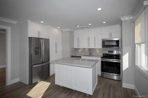 37 New York AVE #37-5, Huntington, NY 11743