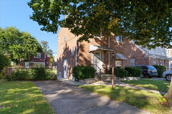 7350 W Summerdale AVE, Chicago, IL 60656